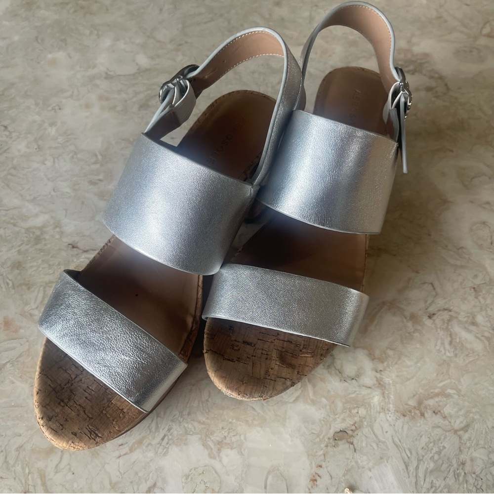 AEROSOLES Metallic Silver Sandals with Cork Block Heel Sz 10